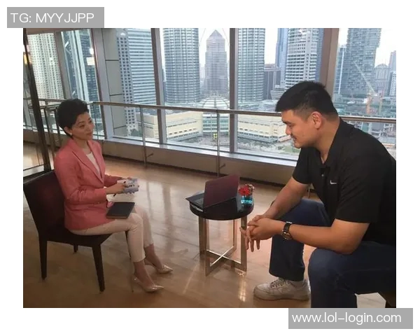 杨澜深度剖析姚明的篮球生涯与个人魅力背后的故事与启示
